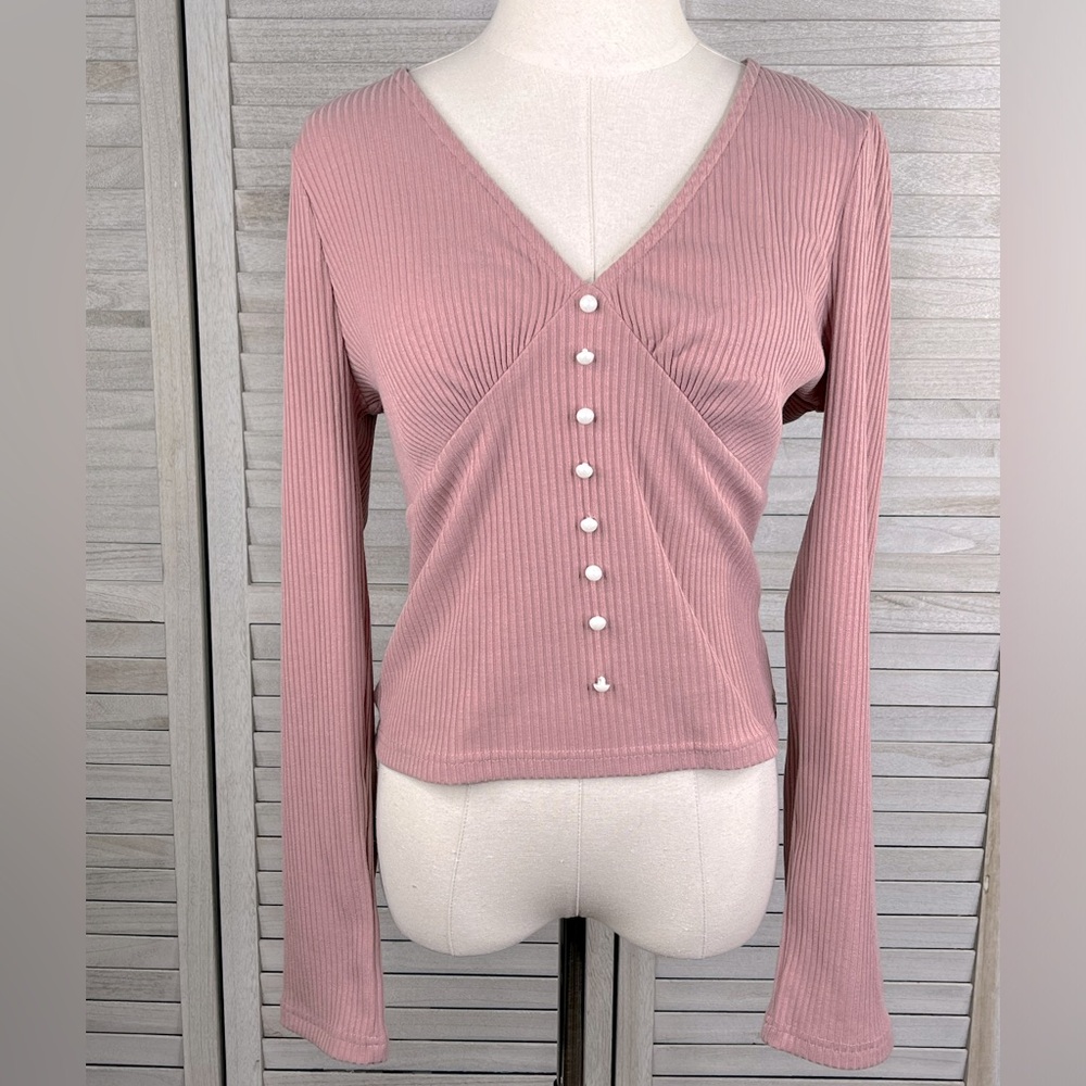 WILD HONEY Fitted Stretchy Long Sleeve V Neck Top Pink/Pearl Buttons-Large
